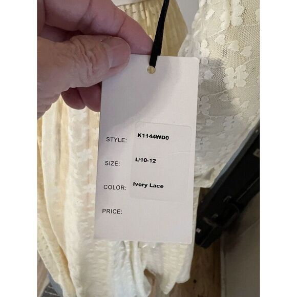 Unique Vintage Womens Large Peach Ivory Lace V-Back Formal Wedding Dress NWT - Picture 12 of 13